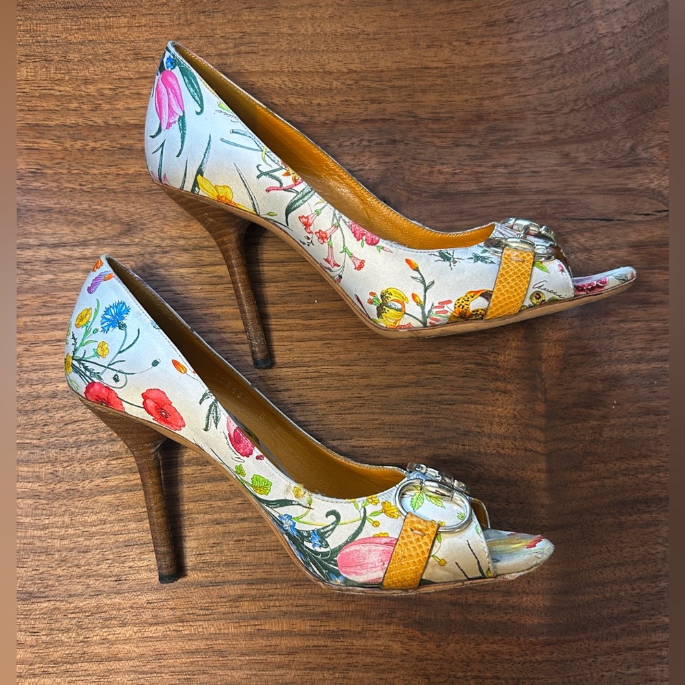 GUCCI Botanical Floral Flora Satin & Karung Horsebit Peep Toe Pumps 8 B Italy - Picture 4 of 11